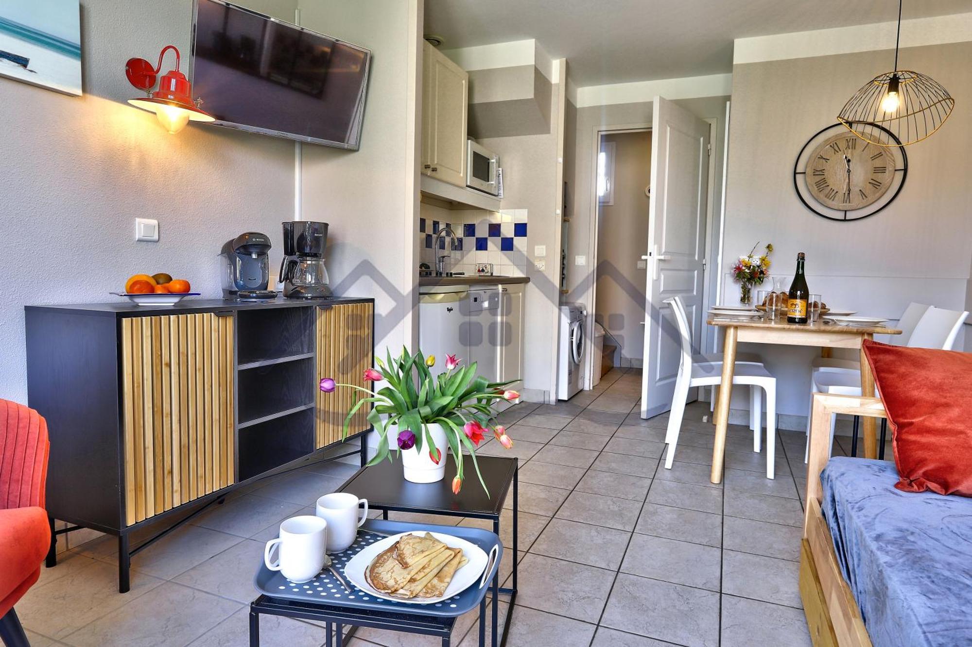 LocaLise - Maison G5 au Guilvinec - A 50m de la mer avec jardin et piscine - Tout à pied, plages, port, centre, commerces, marché - Wifi inclus - Animaux bienvenus - Linge de lit inclus Exterior foto